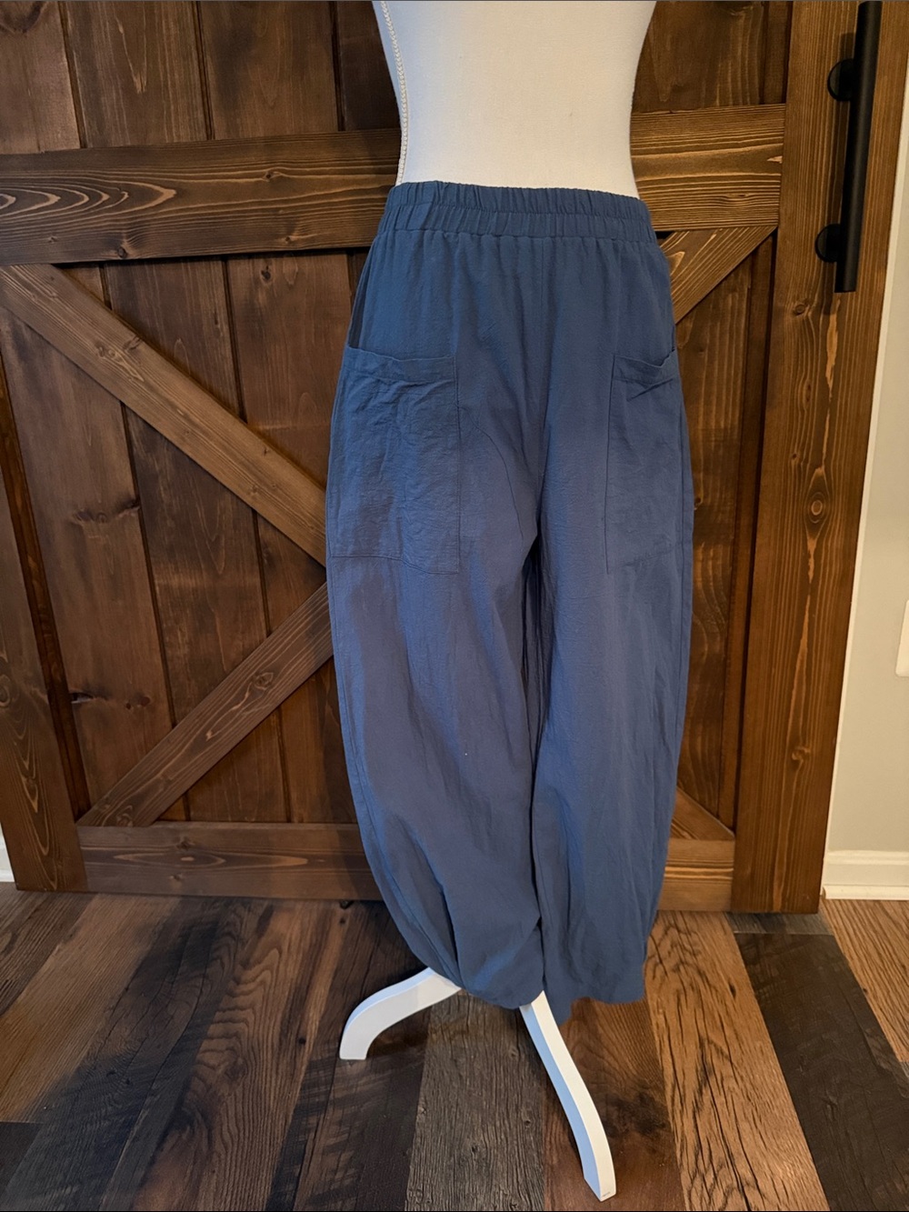 Casual Elastic-Waist Men’s Pants in Slate Blue